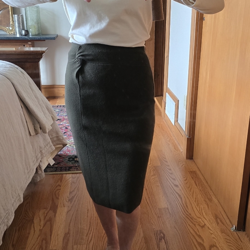 Ann Taylor Classic Brown Olive Wool Knit Pencil Skirt | XS